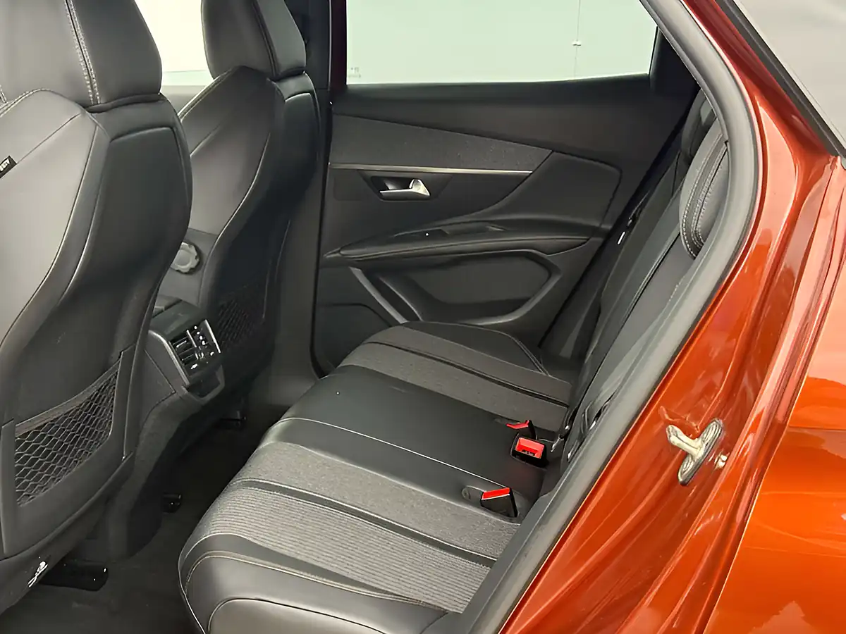 Used 2017 Peugeot 3008 GT Line Blue Sunset Copper - Interior and Exterior details 20