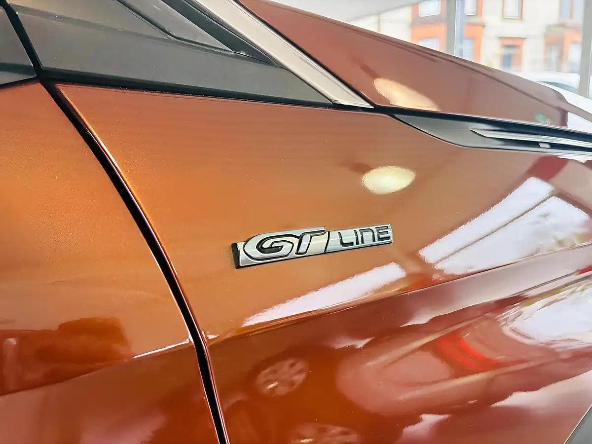 Used 2017 Peugeot 3008 GT Line Bronze - Interior and Exterior details 11