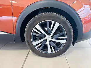 Used 2017 Peugeot 3008 GT Line Bronze - Interior and Exterior details 12