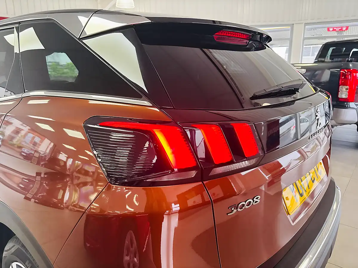 Used 2017 Peugeot 3008 GT Line Bronze - Interior and Exterior details 18