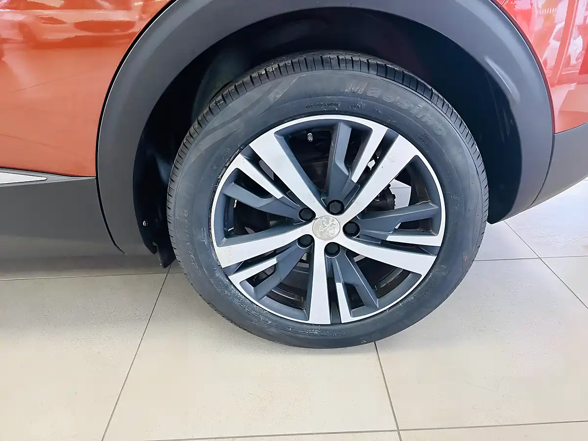 Used 2017 Peugeot 3008 GT Line Bronze - Interior and Exterior details 20