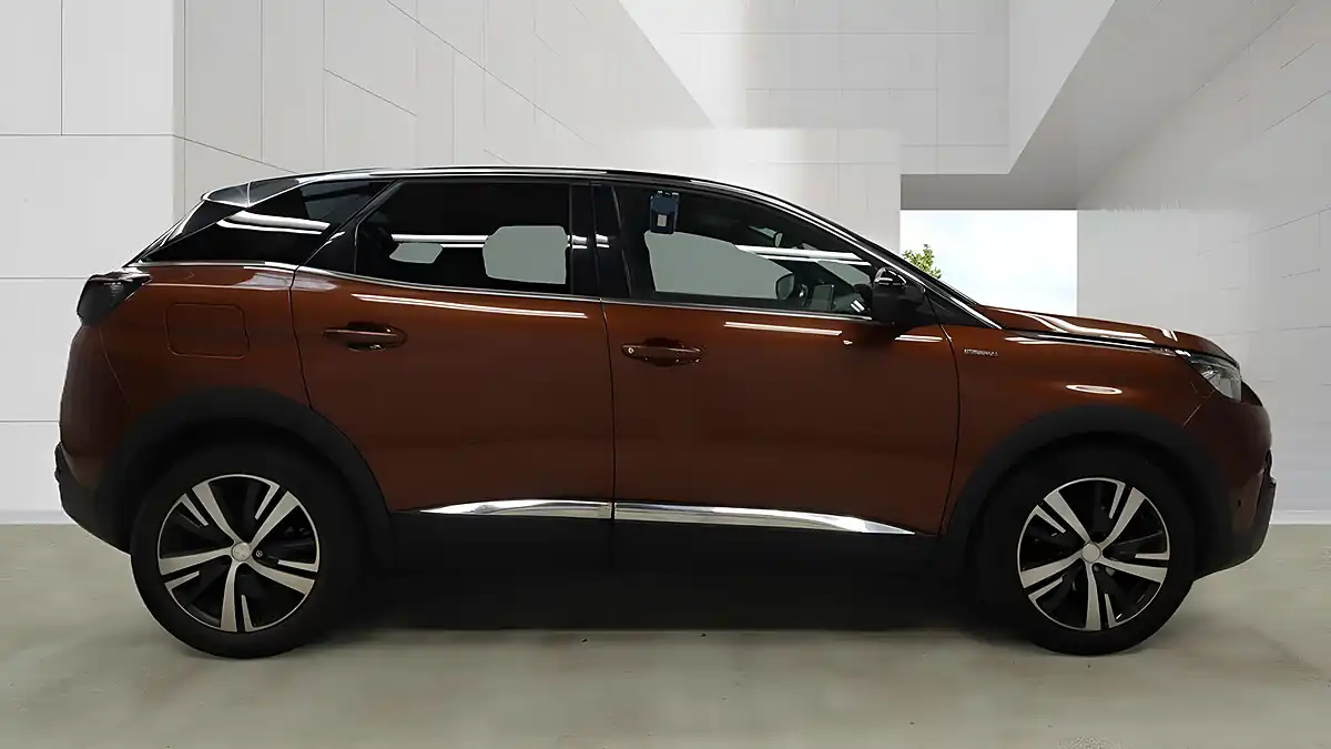 Used 2017 Peugeot 3008 GT Line Bronze - Interior and Exterior details 3