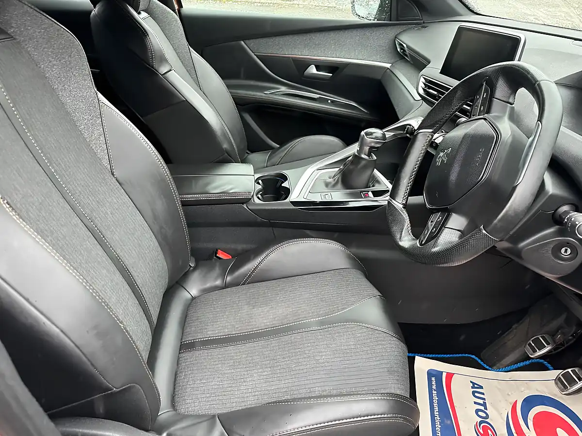 Used 2017 Peugeot 3008 GT Line Bronze - Interior and Exterior details 16