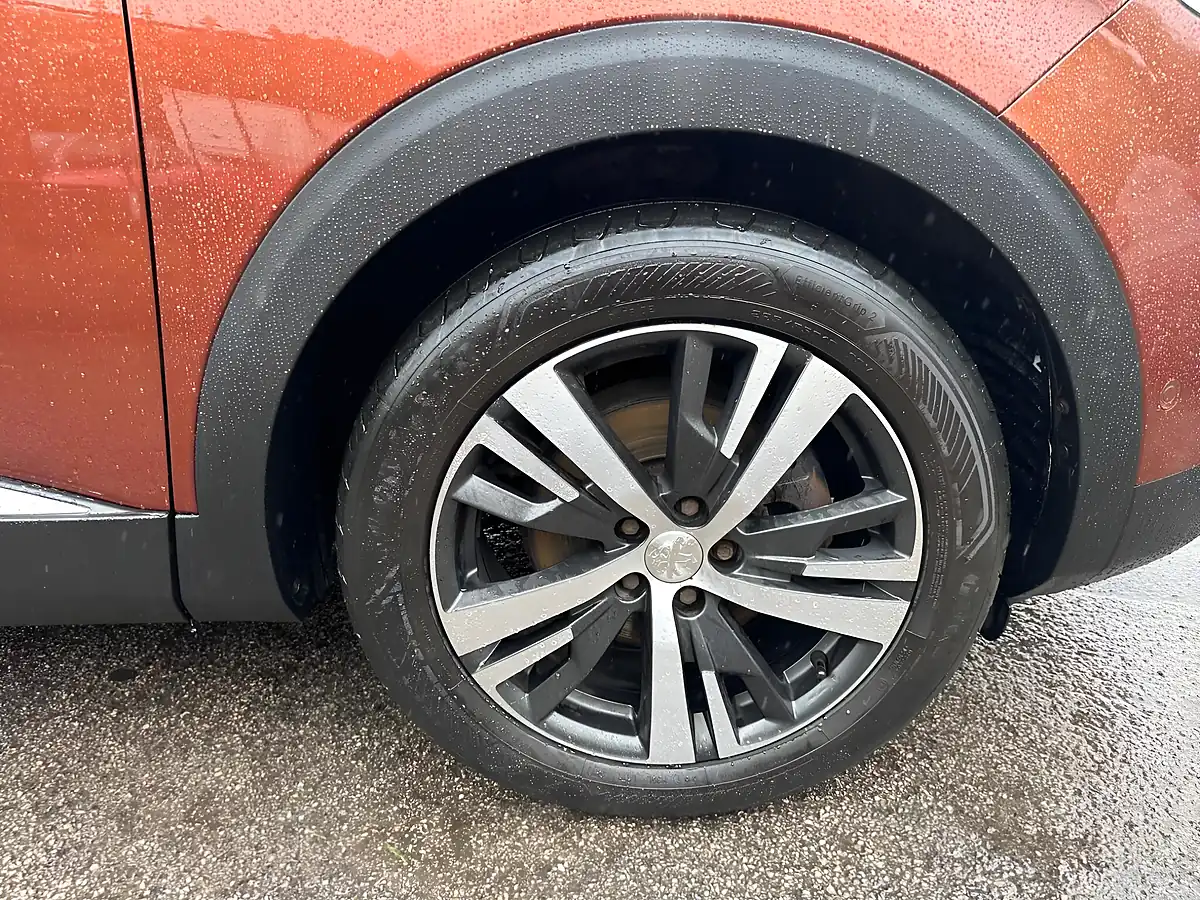Used 2017 Peugeot 3008 GT Line Bronze - Interior and Exterior details 19