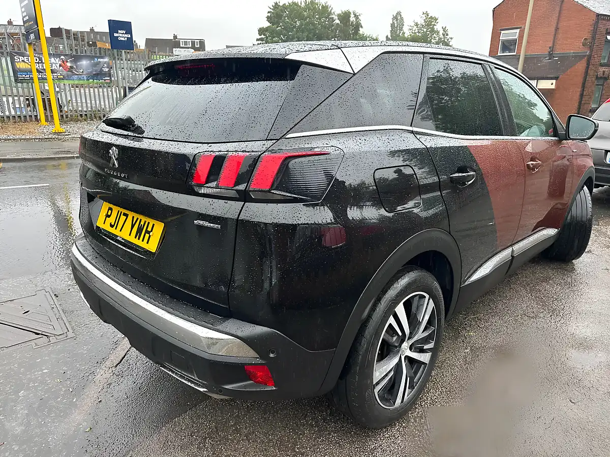 Used 2017 Peugeot 3008 GT Line Bronze - Interior and Exterior details 4