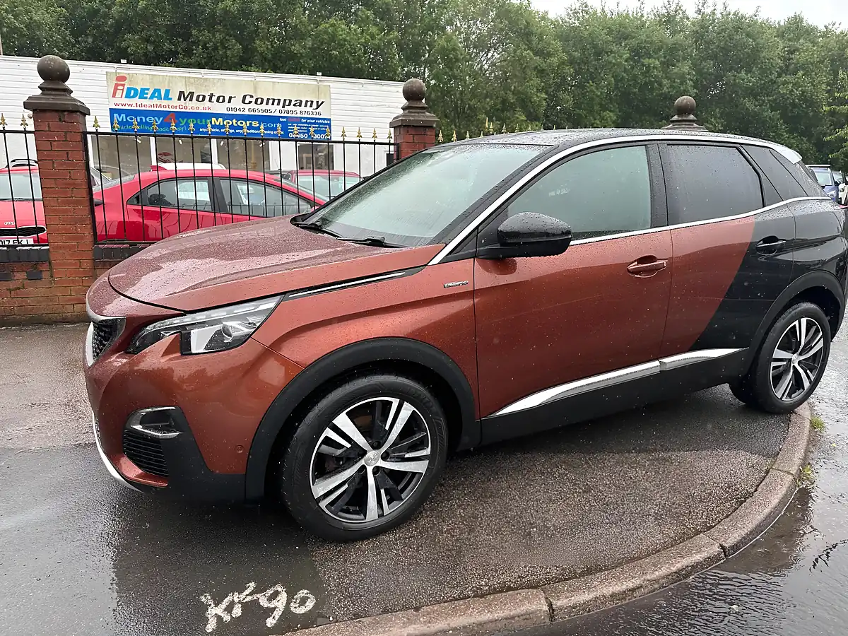 Used 2017 Peugeot 3008 GT Line Bronze - Interior and Exterior details 9