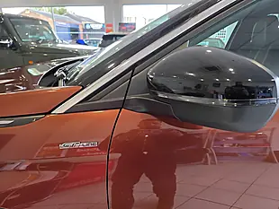 Used 2017 Peugeot 3008 GT Line Bronze - Interior and Exterior details 15