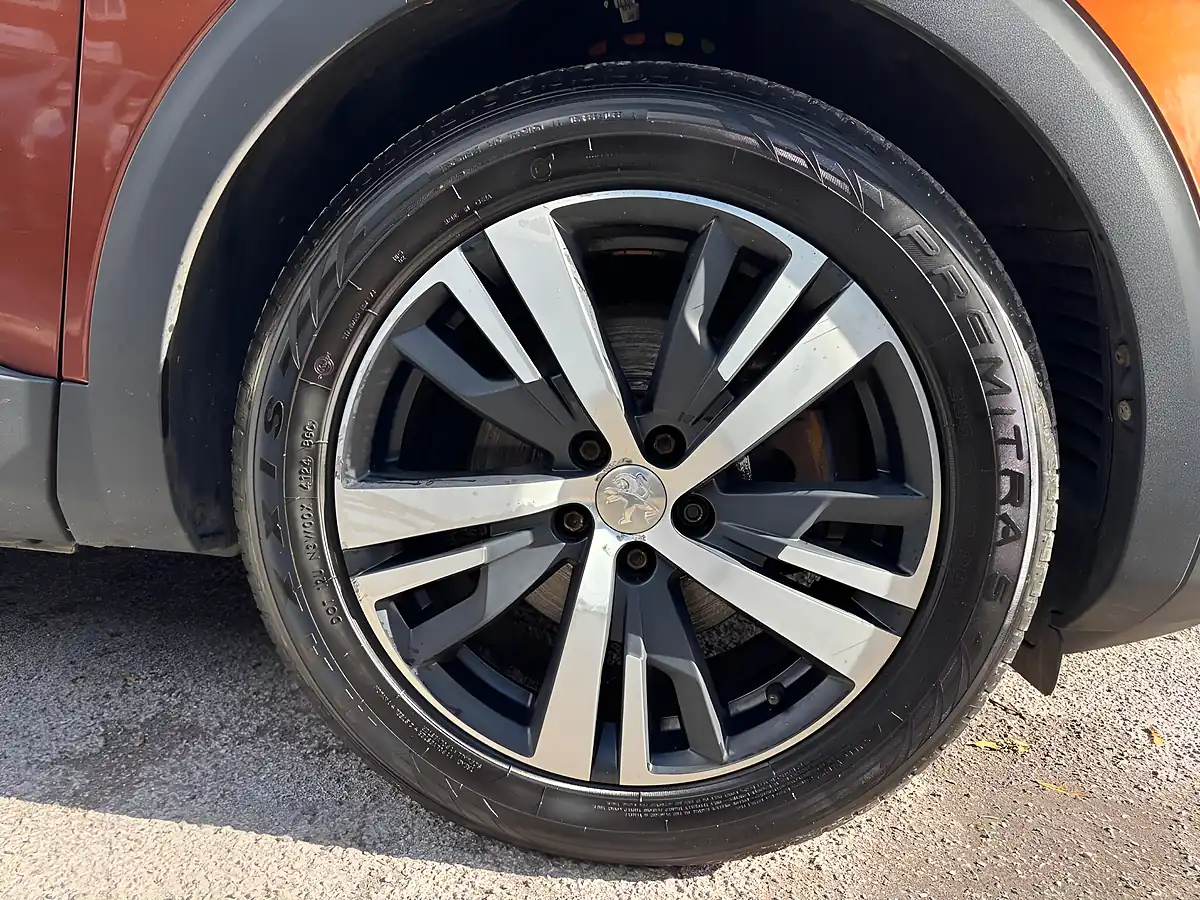 Used 2017 Peugeot 3008 GT Line Bronze - Interior and Exterior details 20