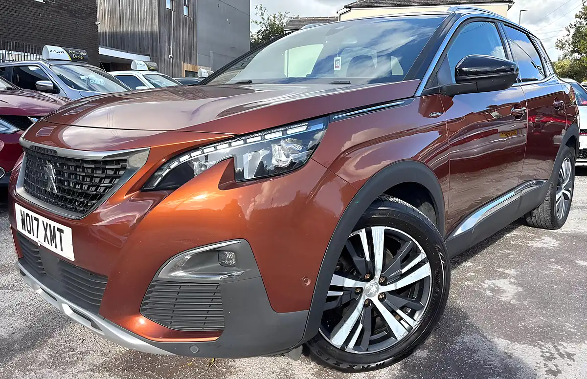 Used 2017 Peugeot 3008 GT Line Bronze - Interior and Exterior details 4