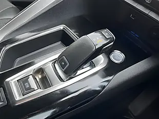 Used 2017 Peugeot 3008 GT Line Bronze - Interior and Exterior details 14