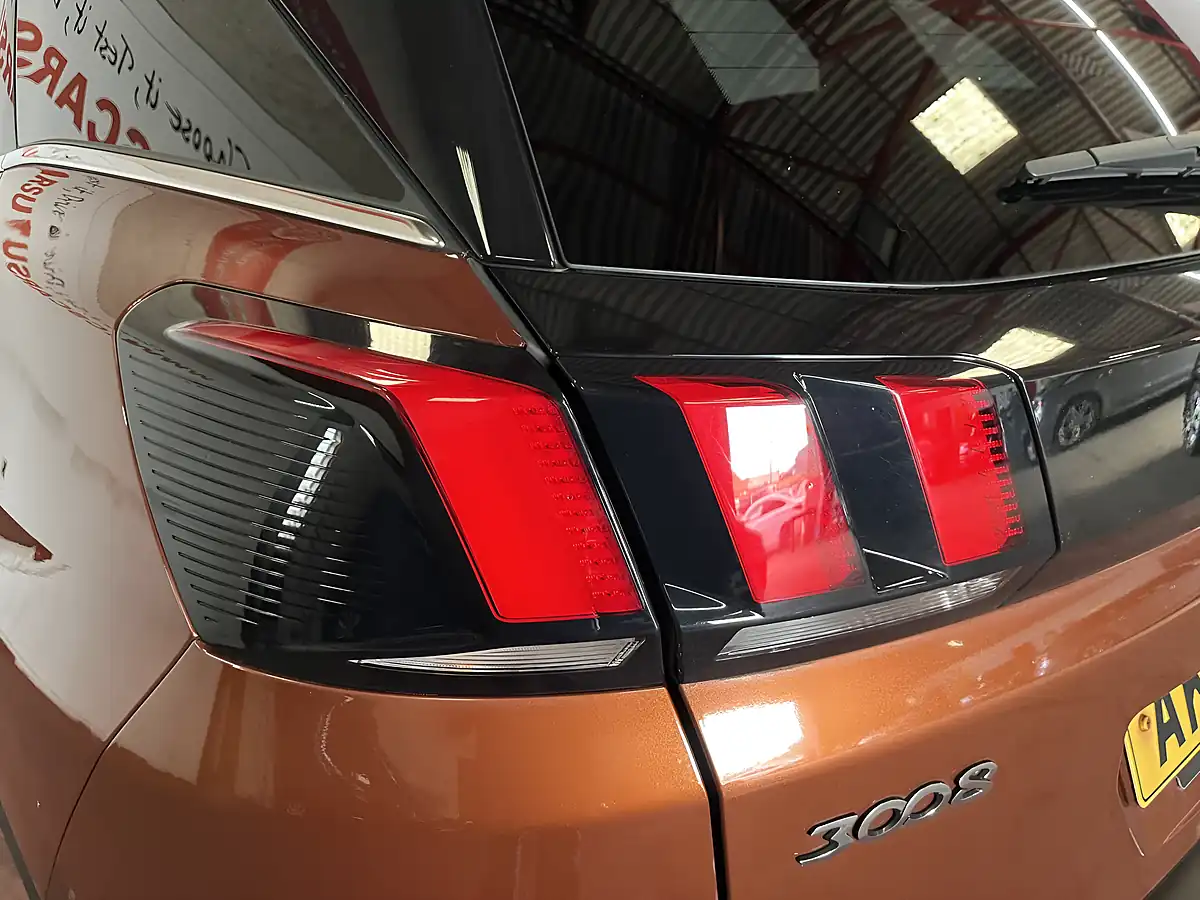 Used 2017 Peugeot 3008 GT Line Bronze - Interior and Exterior details 17