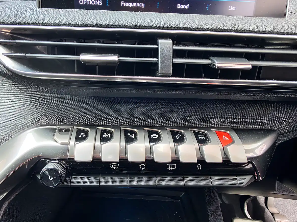 Used 2017 Peugeot 3008 GT Line Eat Red - Interior and Exterior details 11
