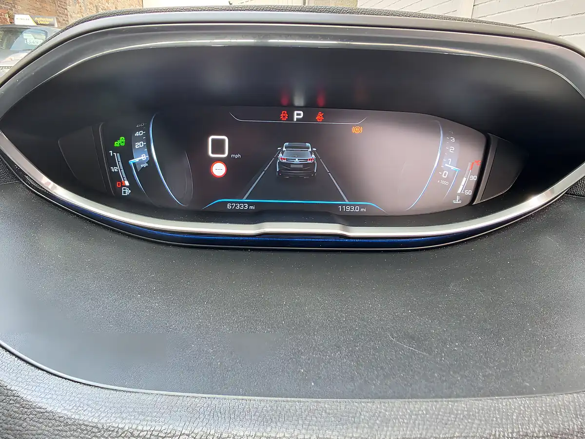Used 2017 Peugeot 3008 GT Line Eat Red - Interior and Exterior details 12
