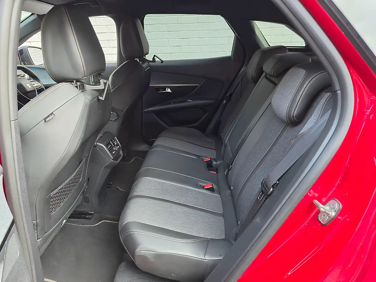 Used 2017 Peugeot 3008 GT Line Eat Red - Interior and Exterior details 16