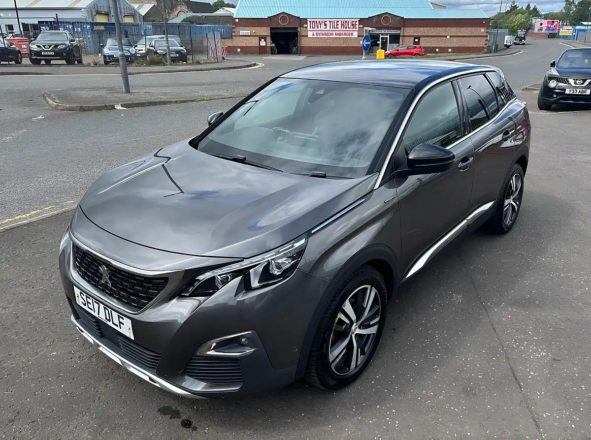 Used 2017 Peugeot 3008 GT Line Grey - Interior and Exterior details 15