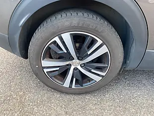 Used 2017 Peugeot 3008 GT Line Grey - Interior and Exterior details 4