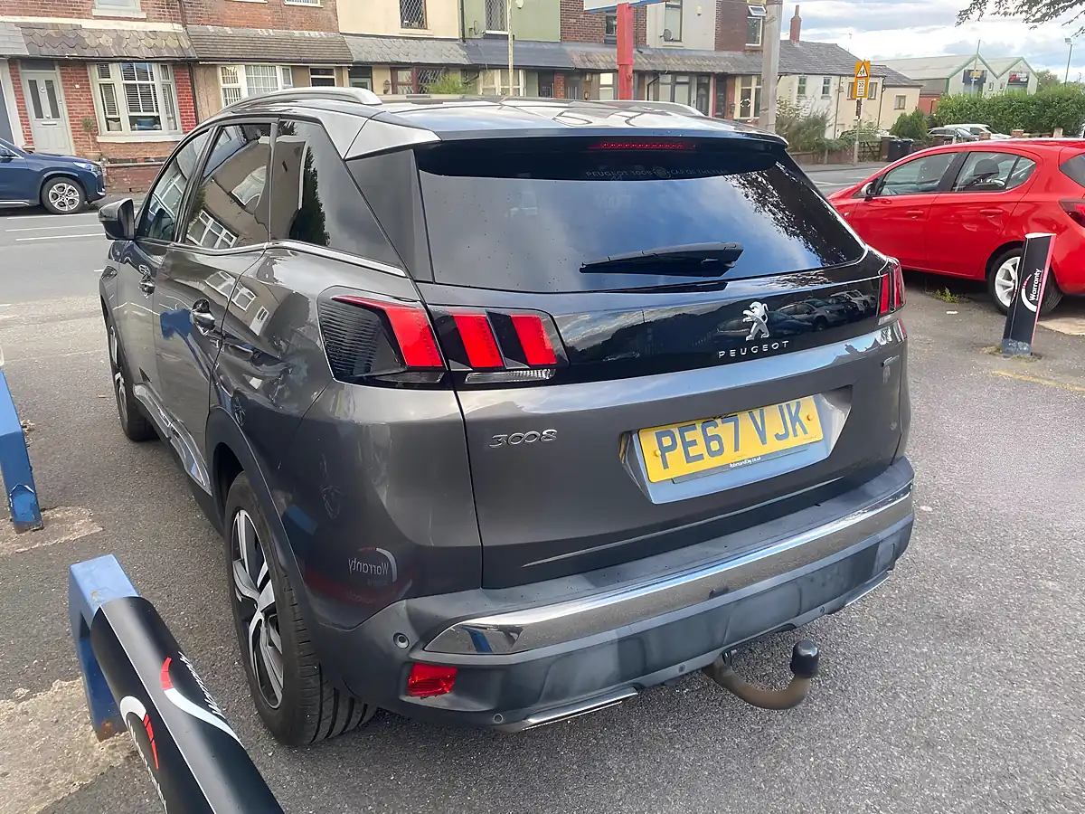 Used 2017 Peugeot 3008 GT Line Grey - Interior and Exterior details 7