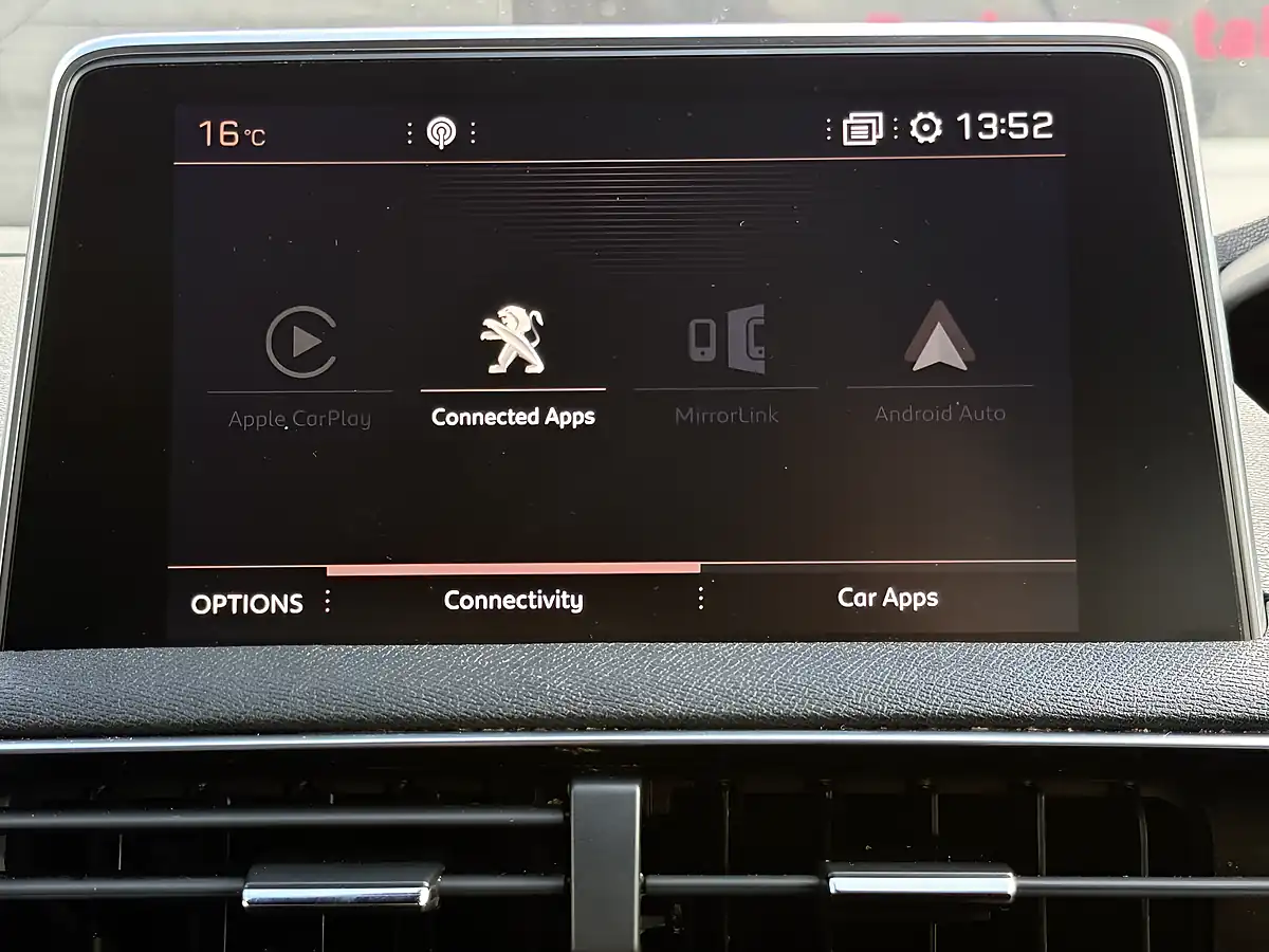 Used 2017 Peugeot 3008 GT Line Grey - Interior and Exterior details 16
