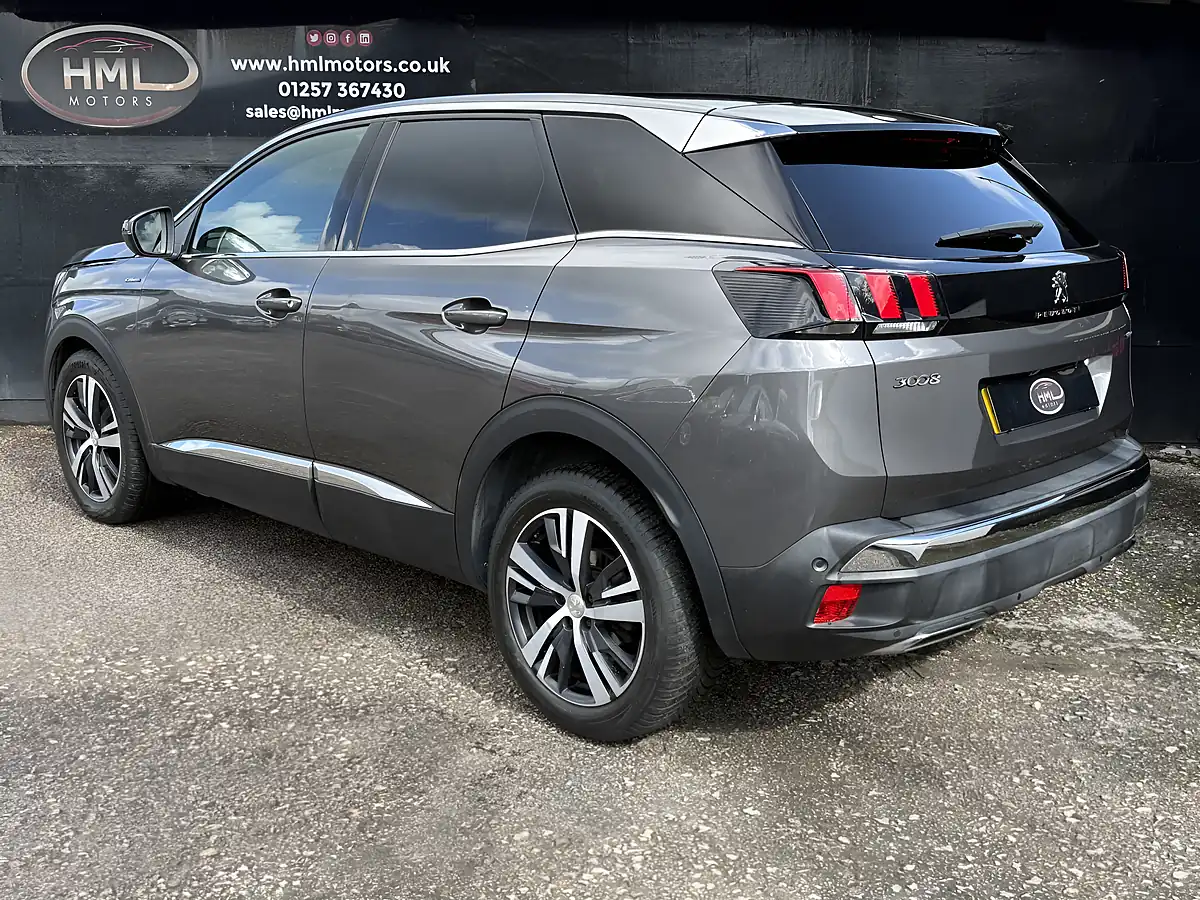 Used 2017 Peugeot 3008 GT Line Grey - Interior and Exterior details 4