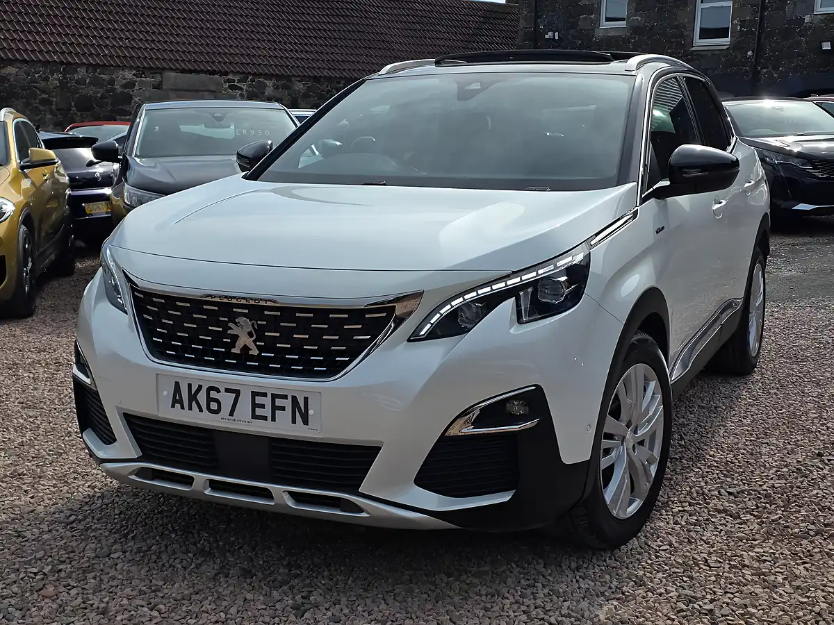 Used 2017 Peugeot 3008 GT Line Pearlescent White - Interior and Exterior details 5