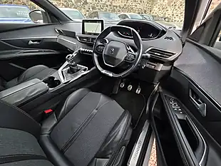Used 2017 Peugeot 3008 GT Line Pearlescent White - Interior and Exterior details 8