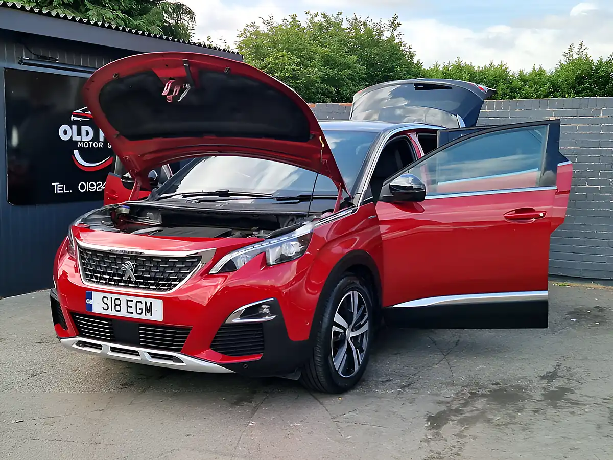 Used 2017 Peugeot 3008 GT Line Red - Interior and Exterior details 10