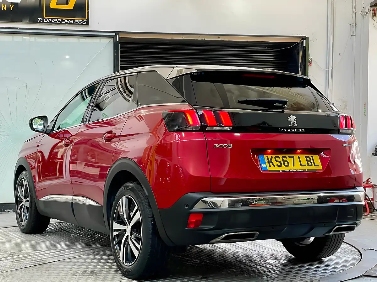 Used 2017 Peugeot 3008 GT Line Red - Interior and Exterior details 4