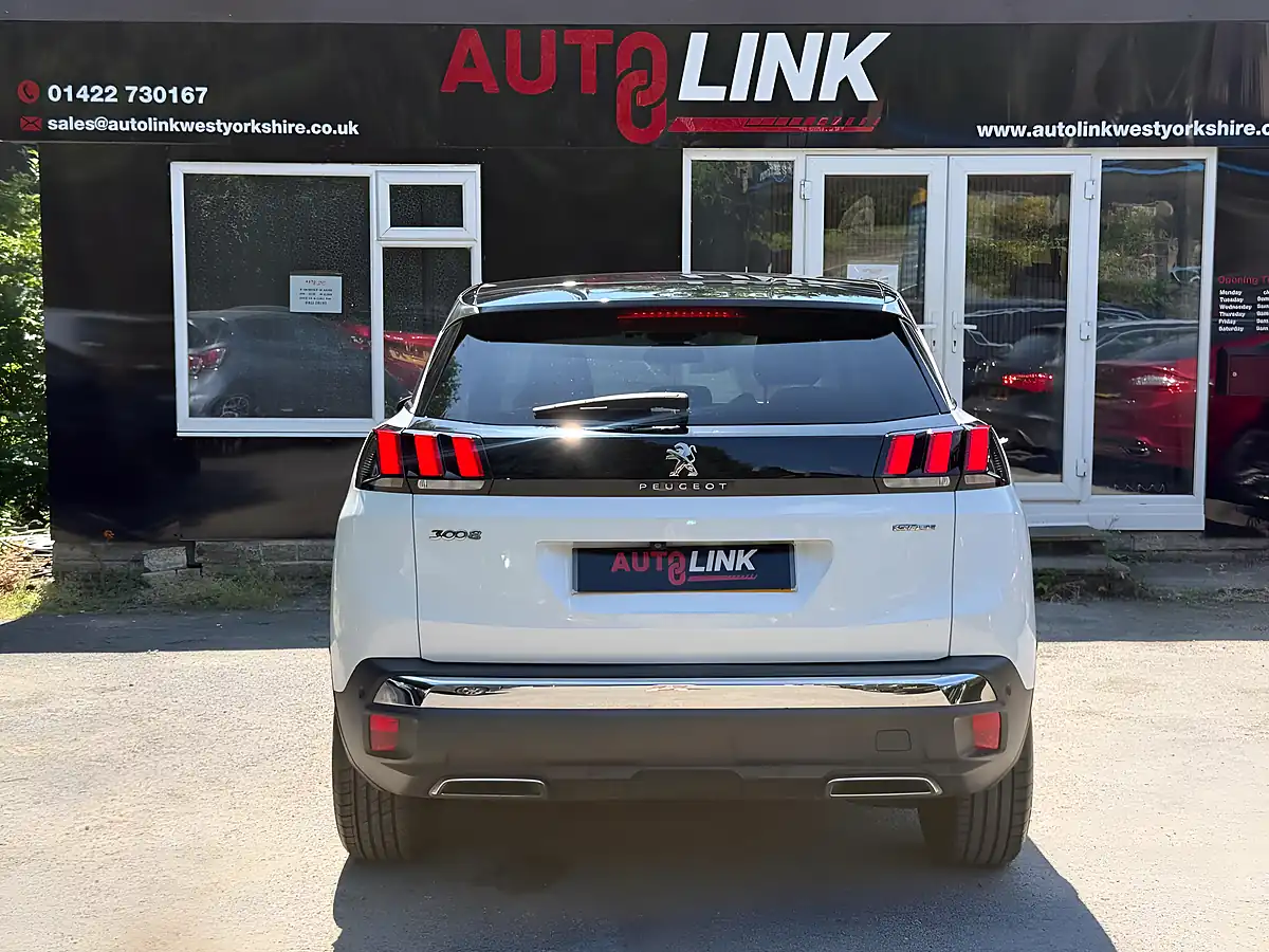 Used 2017 Peugeot 3008 GT Line White - Interior and Exterior details 5