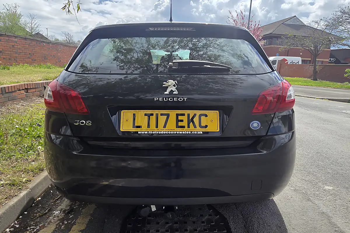 Used 2017 Peugeot 308 Access Grey - Interior and Exterior details 6