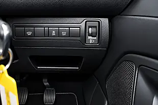 Used 2017 Peugeot 308 Access Red - Interior and Exterior details 18