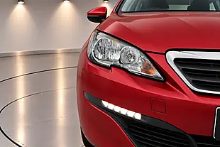 Used 2017 Peugeot 308 Access Red - Interior and Exterior details 3