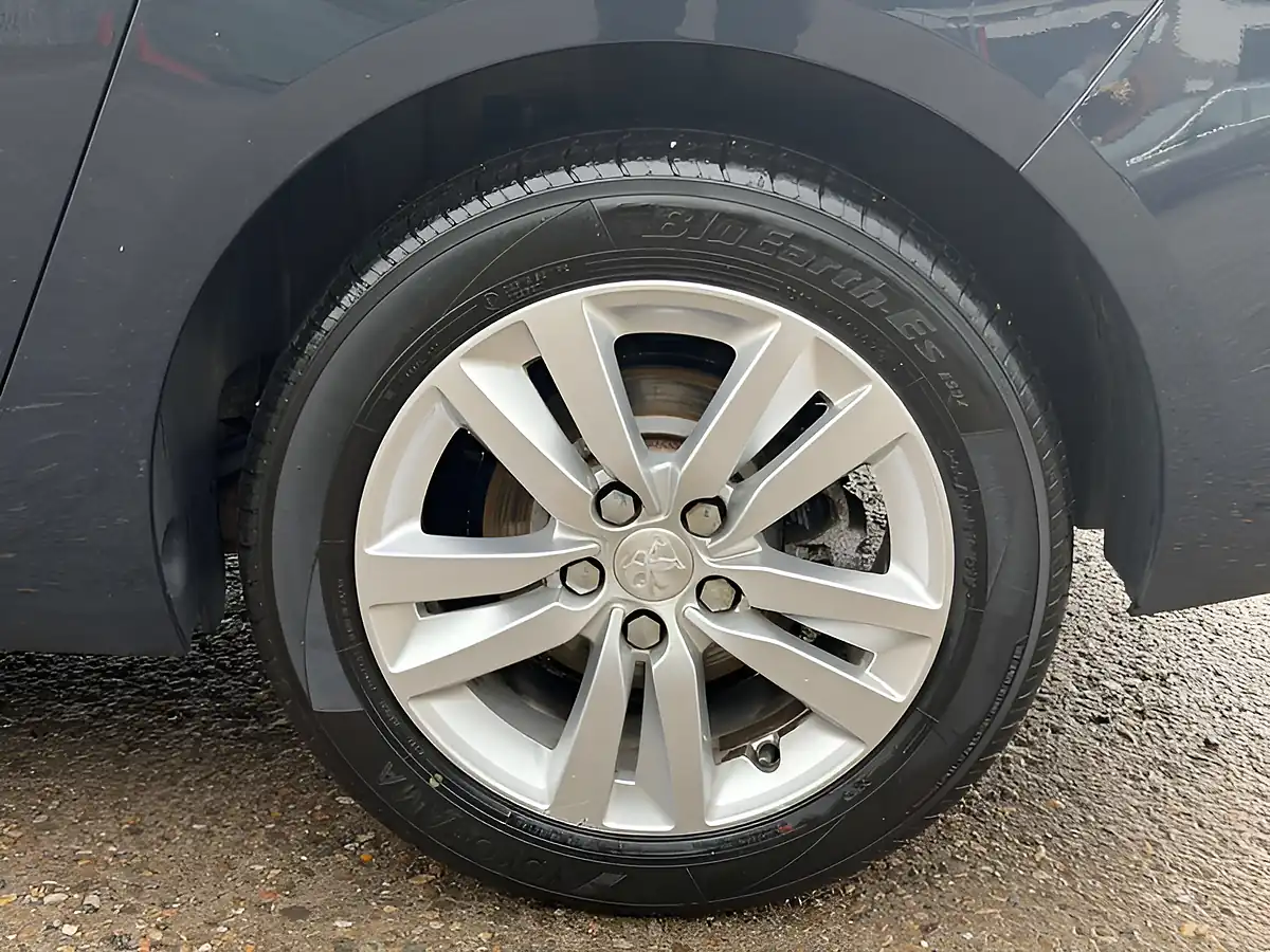 Used 2017 Peugeot 308 Active Grey - Interior and Exterior details 11