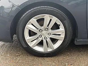 Used 2017 Peugeot 308 Active Grey - Interior and Exterior details 12