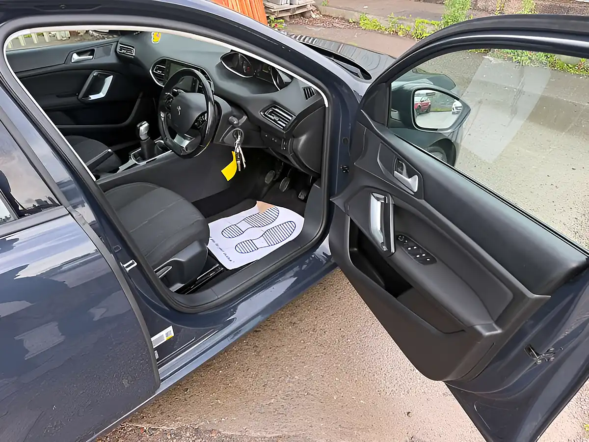 Used 2017 Peugeot 308 Active Grey - Interior and Exterior details 18