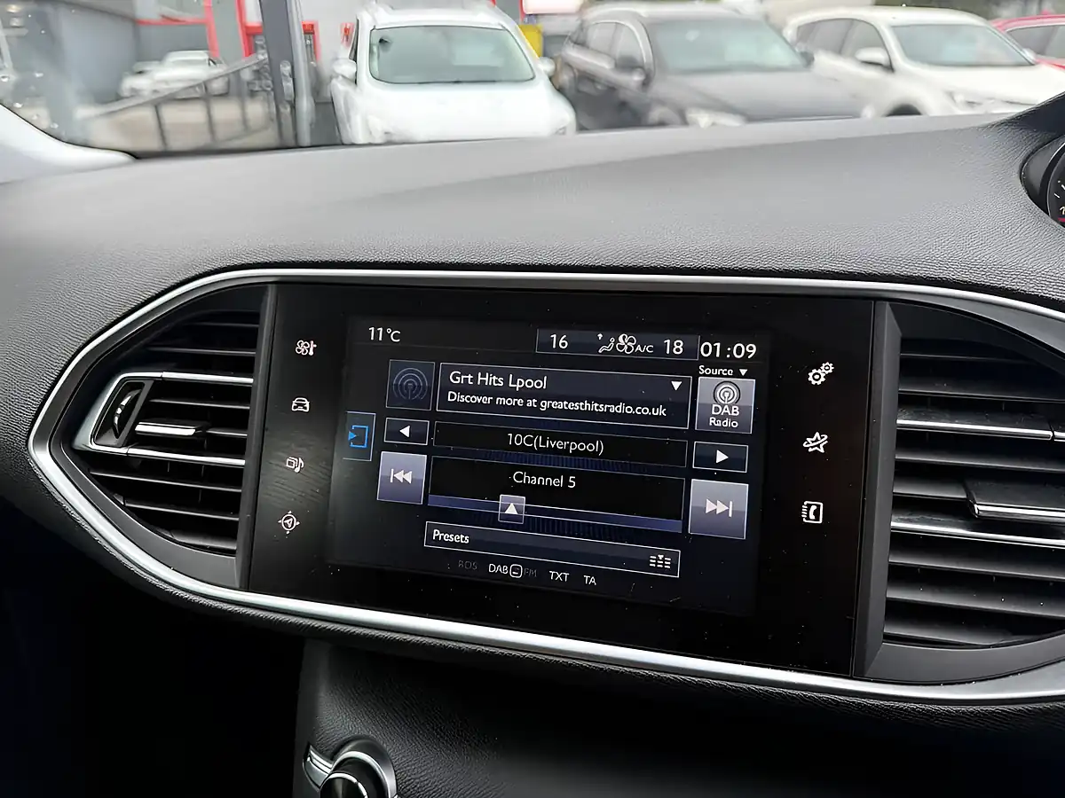 Used 2017 Peugeot 308 Allure Black - Interior and Exterior details 14