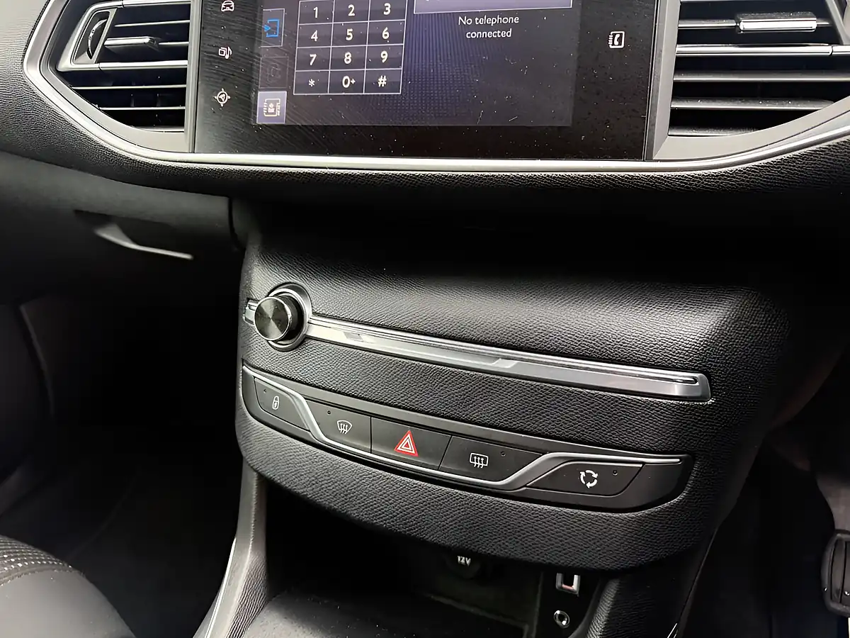 Used 2017 Peugeot 308 Allure Black - Interior and Exterior details 16