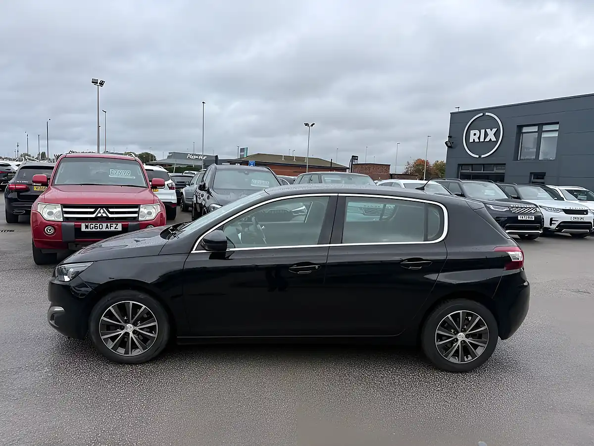 Used 2017 Peugeot 308 Allure Black - Interior and Exterior details 3