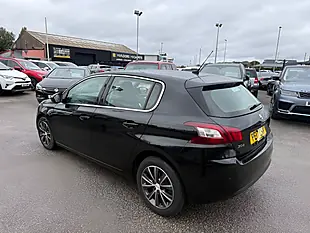 Used 2017 Peugeot 308 Allure Black - Interior and Exterior details 4