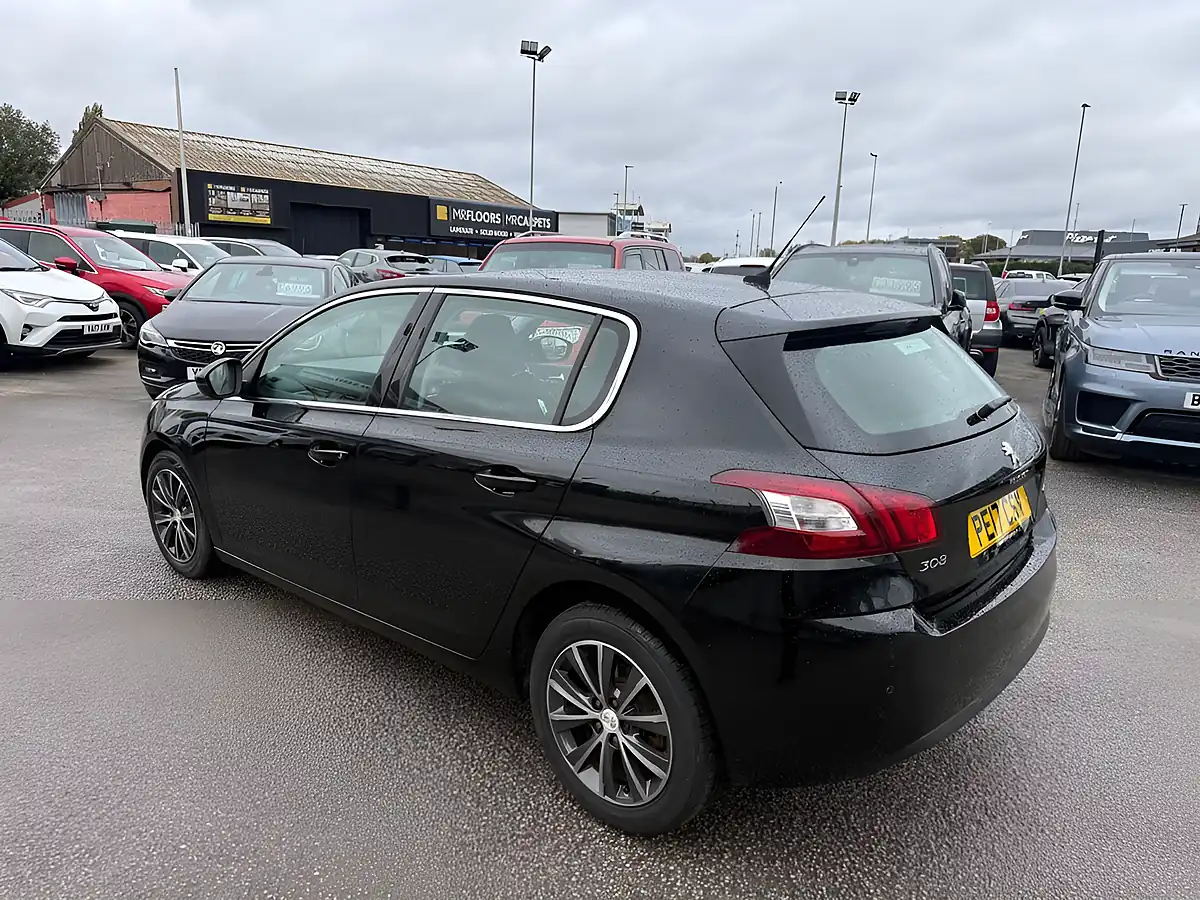 Used 2017 Peugeot 308 Allure Black - Interior and Exterior details 4