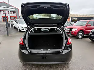 Used 2017 Peugeot 308 Allure Black - Interior and Exterior details 7