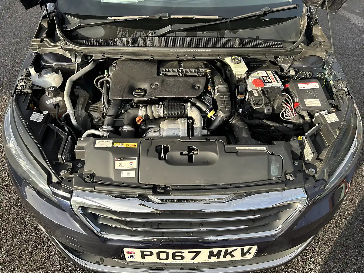 Used 2017 Peugeot 308 Allure Blue - Interior and Exterior details 18