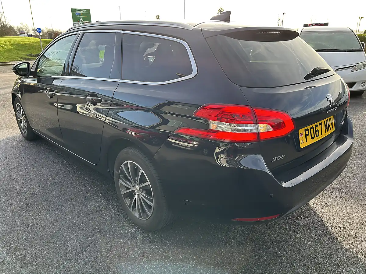 Used 2017 Peugeot 308 Allure Blue - Interior and Exterior details 6