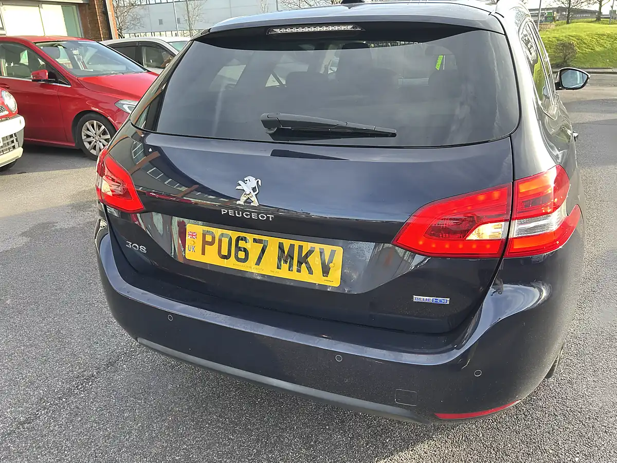 Used 2017 Peugeot 308 Allure Blue - Interior and Exterior details 9