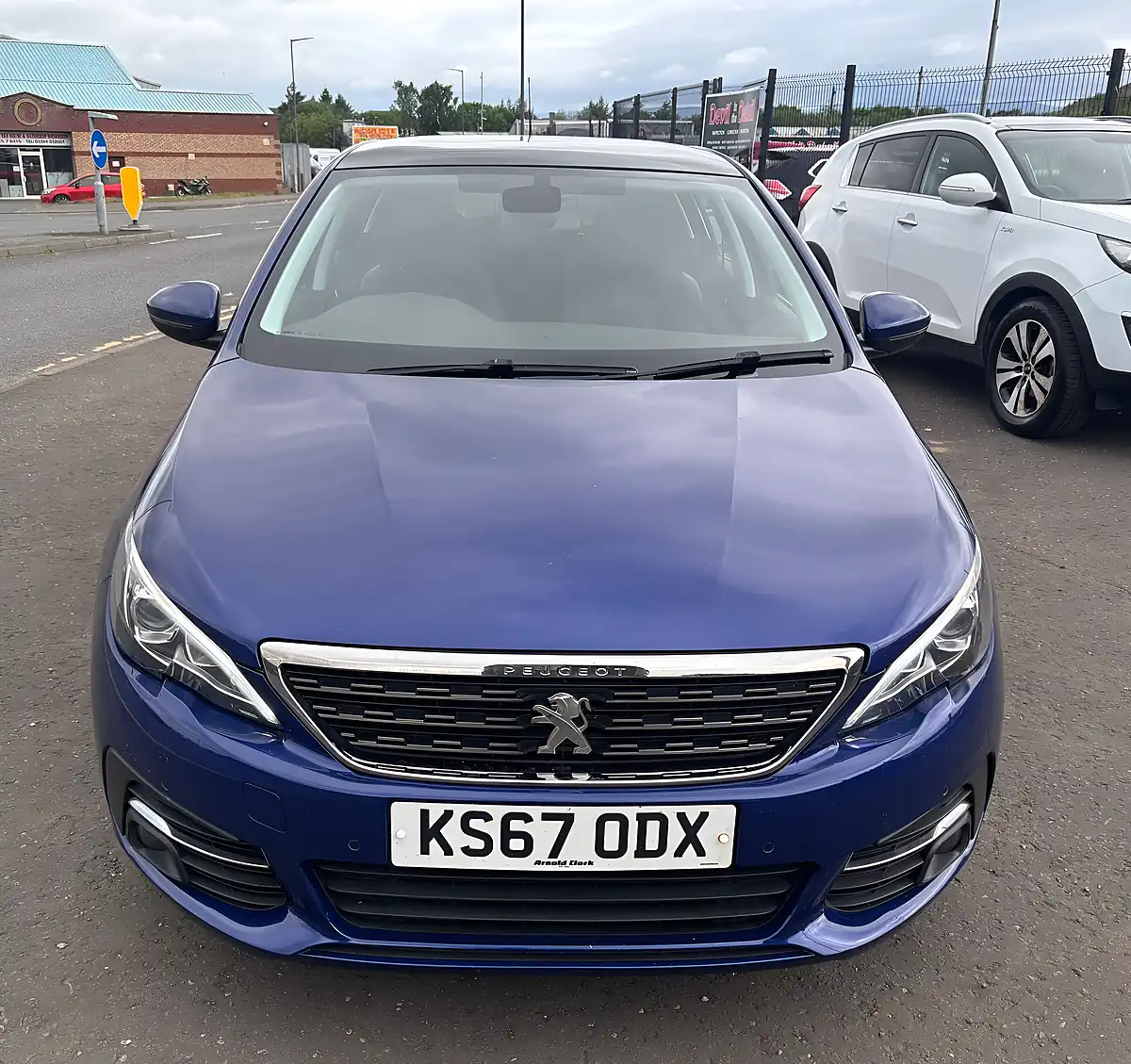 Used 2017 Peugeot 308 Allure Blue - Interior and Exterior details 10