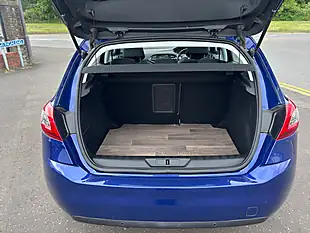 Used 2017 Peugeot 308 Allure Blue - Interior and Exterior details 11