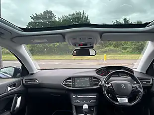 Used 2017 Peugeot 308 Allure Blue - Interior and Exterior details 6