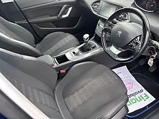 Used 2017 Peugeot 308 Allure Blue - Interior and Exterior details 8
