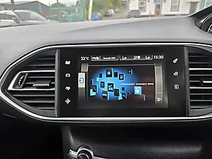 Used 2017 Peugeot 308 Allure Blue - Interior and Exterior details 12