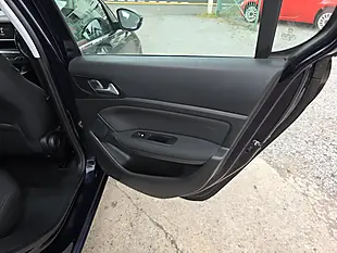 Used 2017 Peugeot 308 Allure Blue - Interior and Exterior details 15