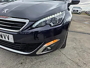 Used 2017 Peugeot 308 Allure Blue - Interior and Exterior details 18